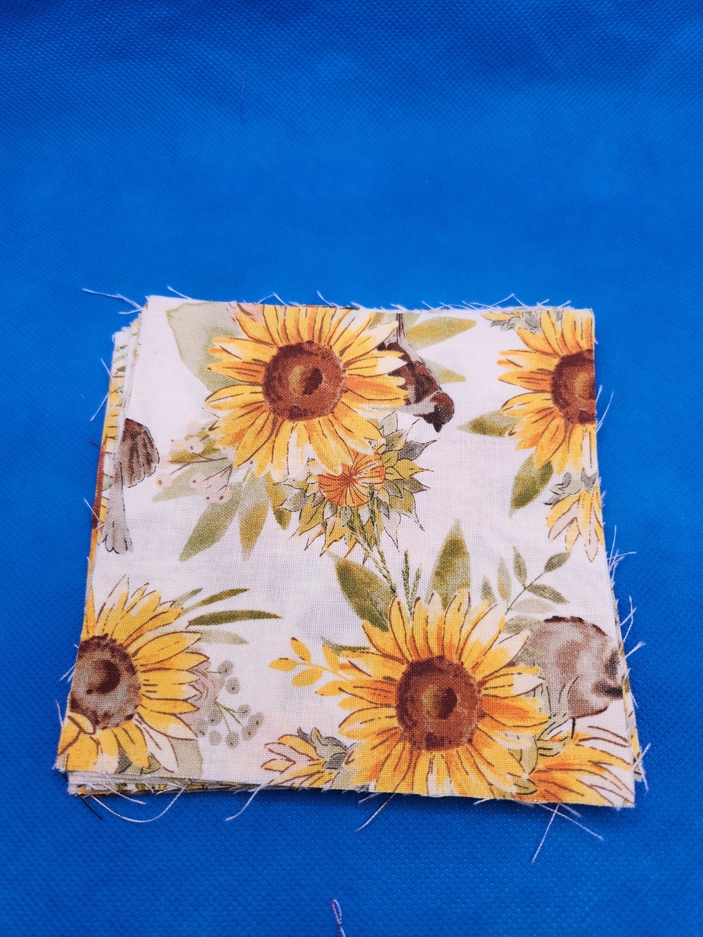 4.75 Inch 16 Pcs Sunflower Cotton Precut Fabric Squares